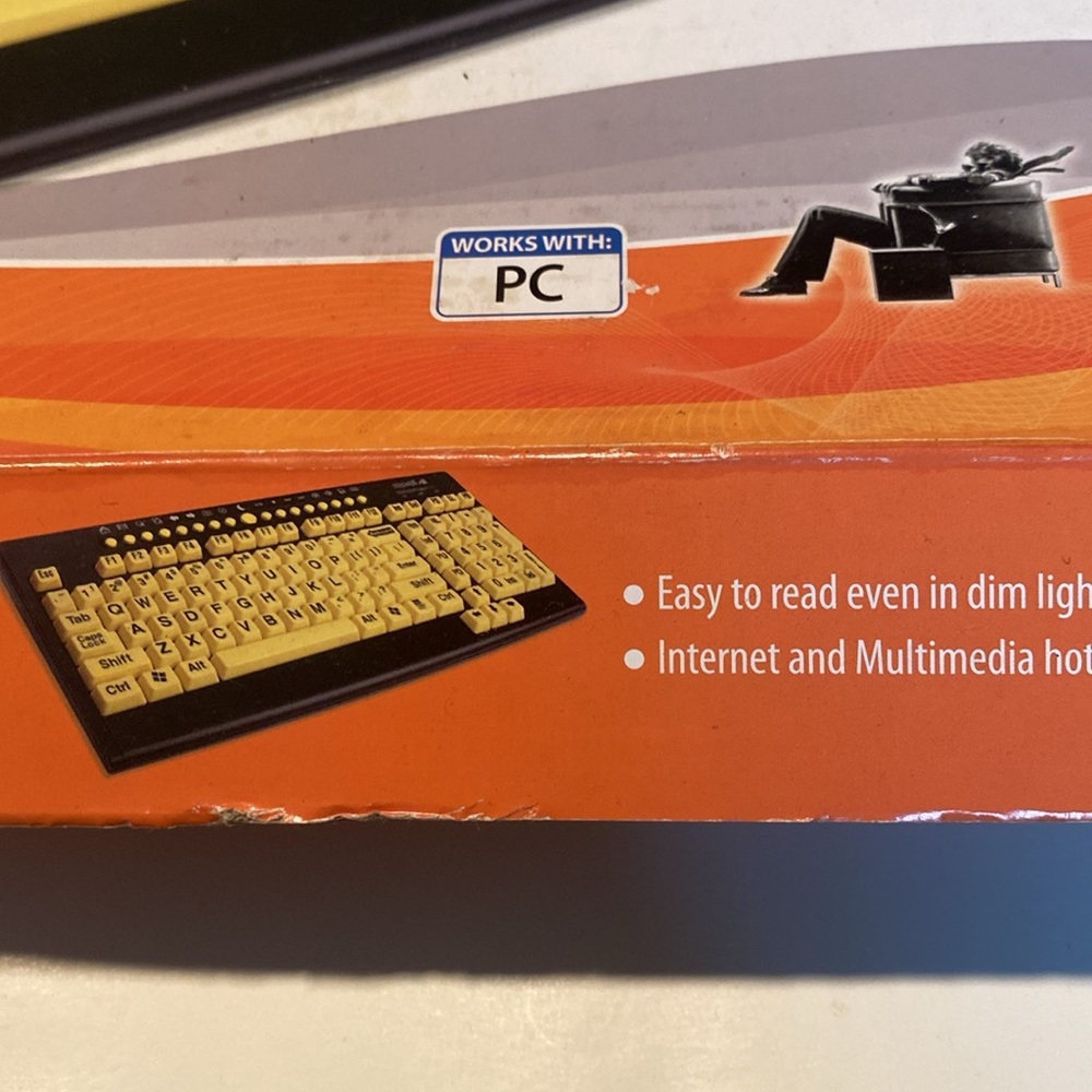 Maxell Large Print Keyboard - Picture 3 of 9